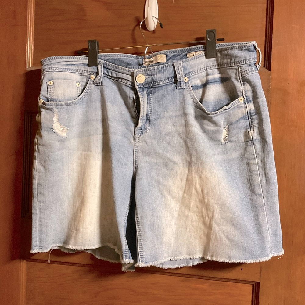 7 For All Mankind Denim Shorts Womens 16 Blue Mid Rise Sexy Relaxed Distressed